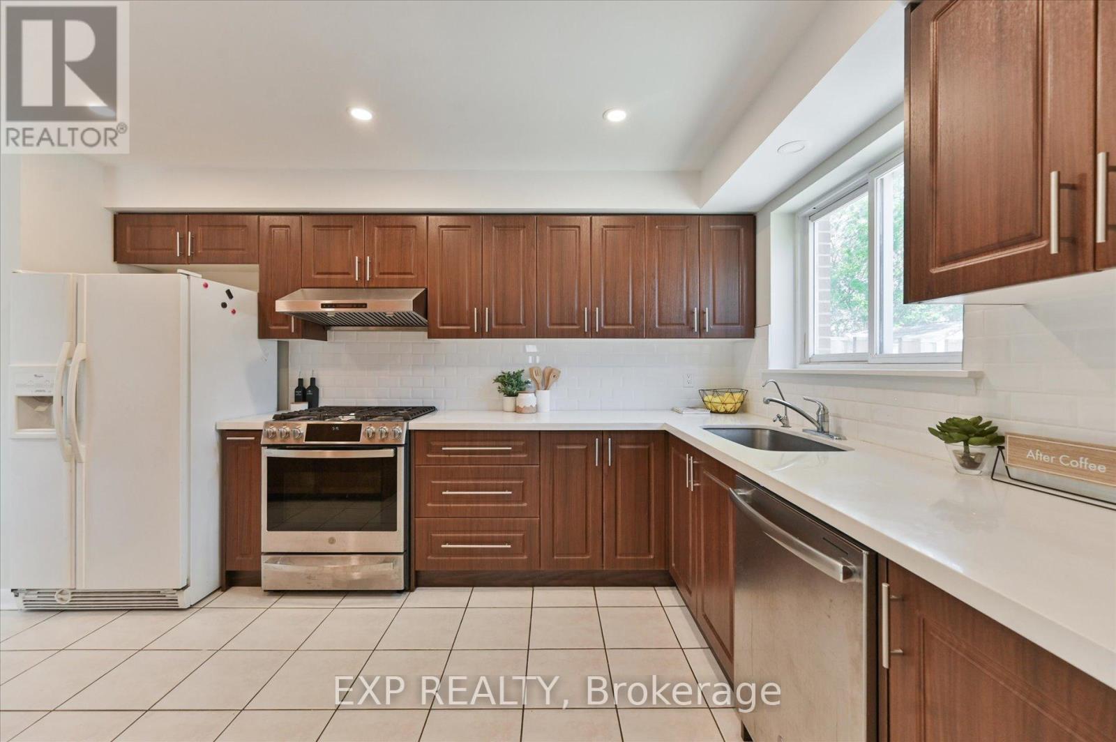 38 LOGANDALE ROAD — photo 8