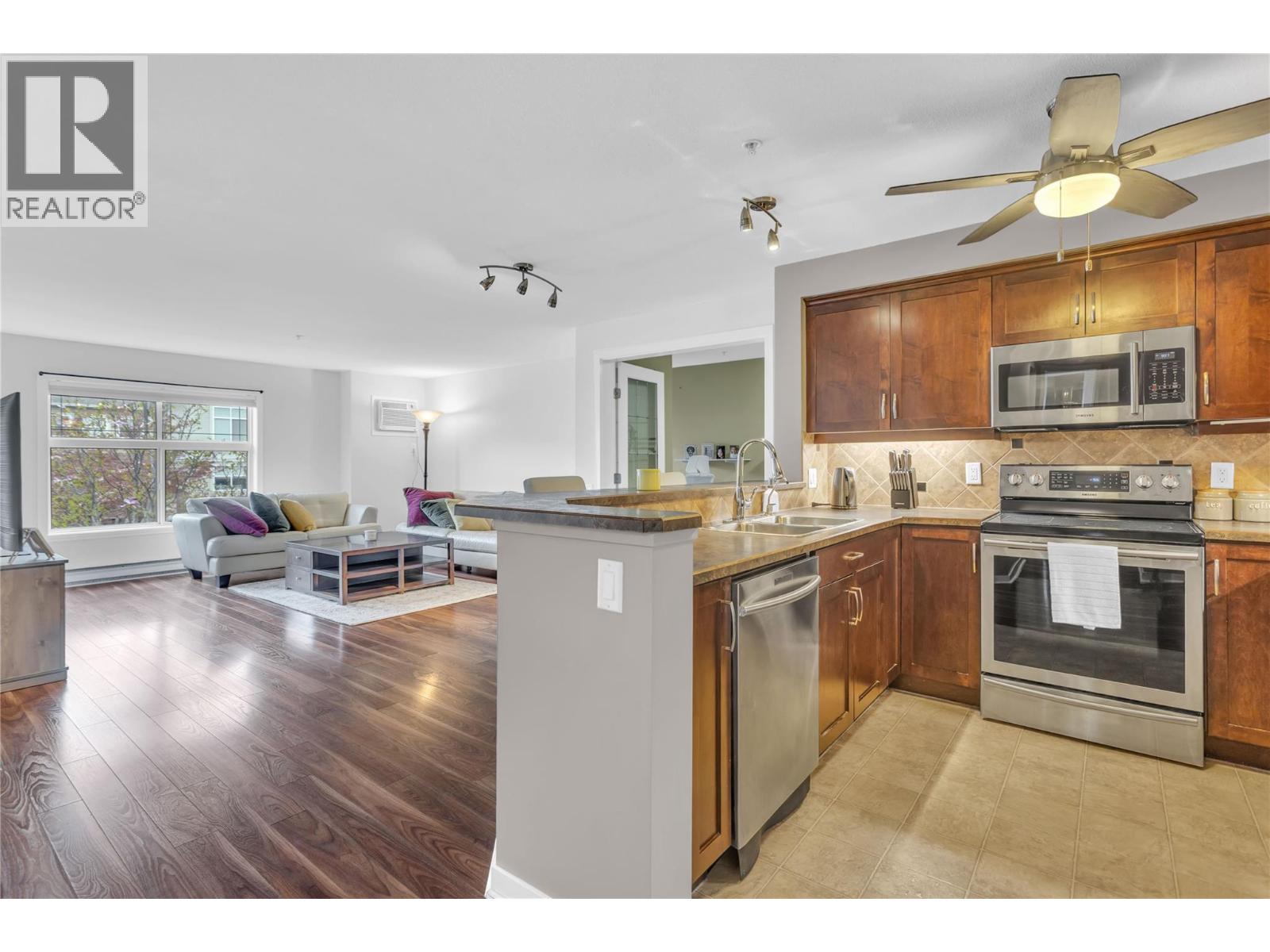 515 Houghton Road Unit# 221, Kelowna