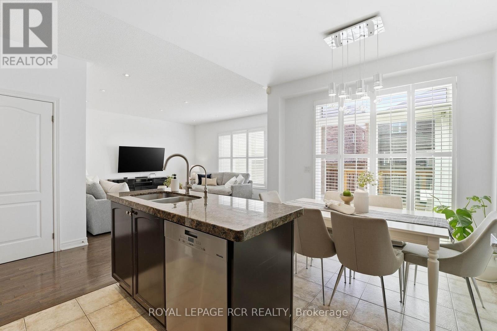 18 KERR LANE — photo 14