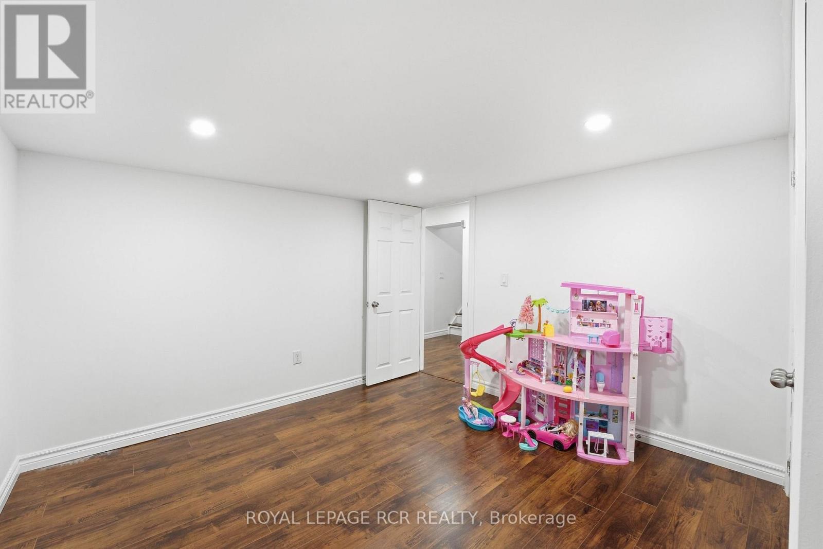18 KERR LANE — photo 37
