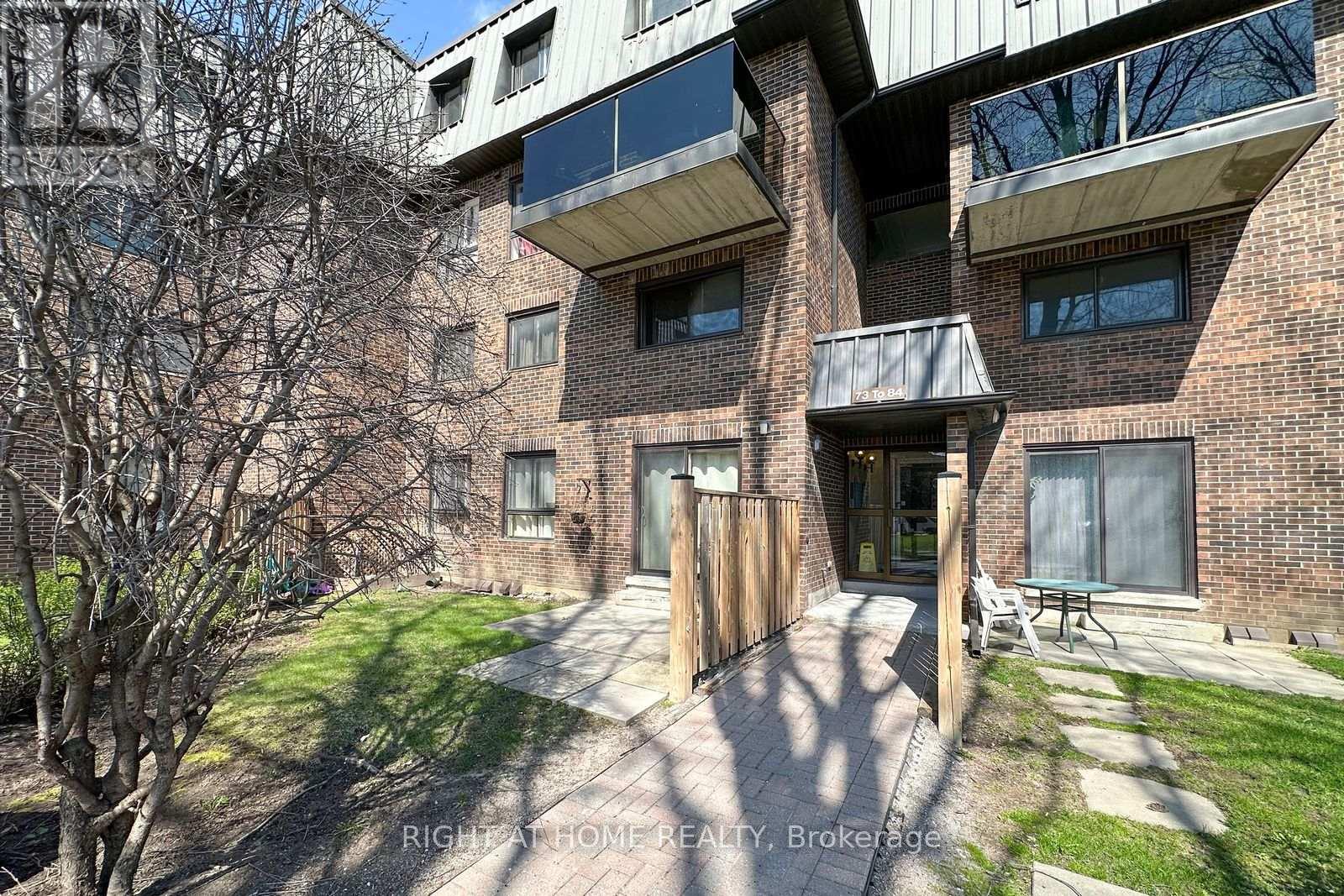 79 - 53 TAUNTON ROAD E