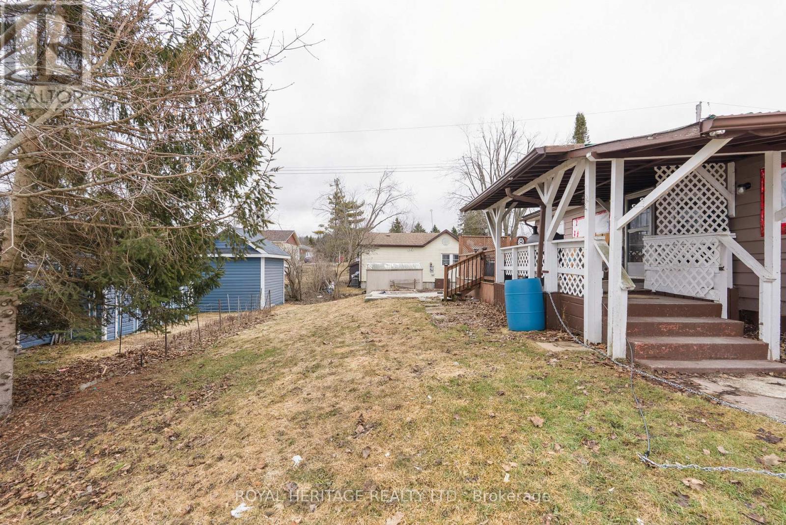 16 FENELON WAY - 28