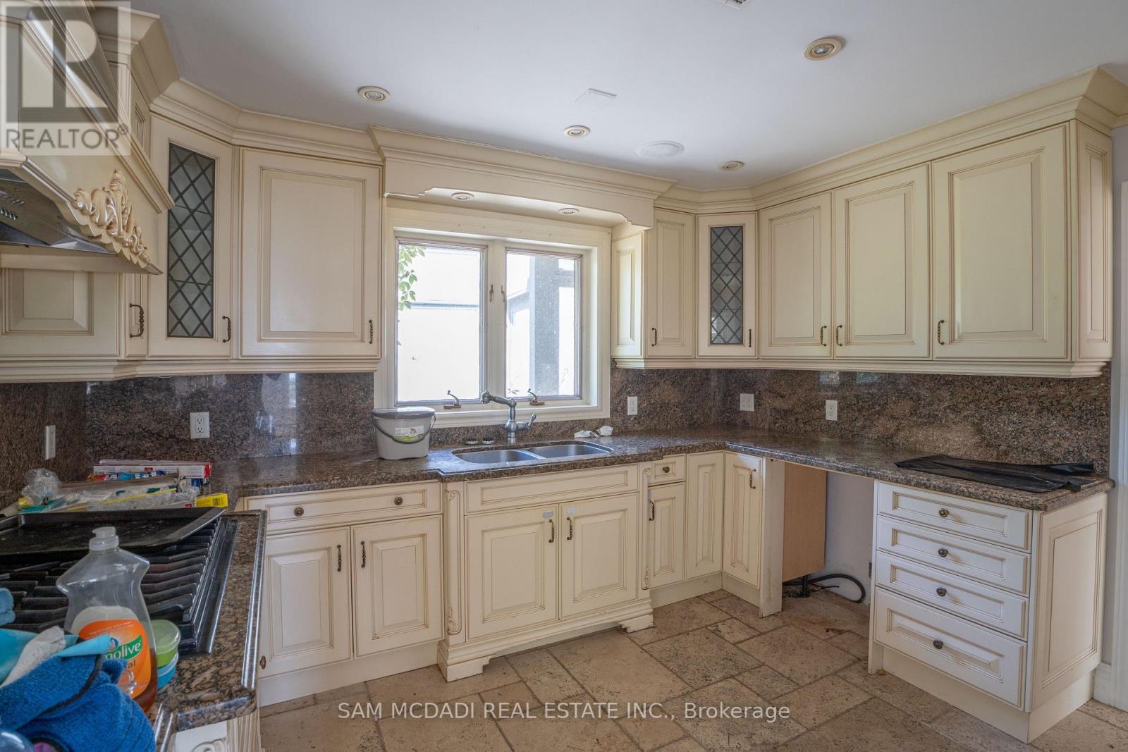 1588 WATERSEDGE ROAD - 8