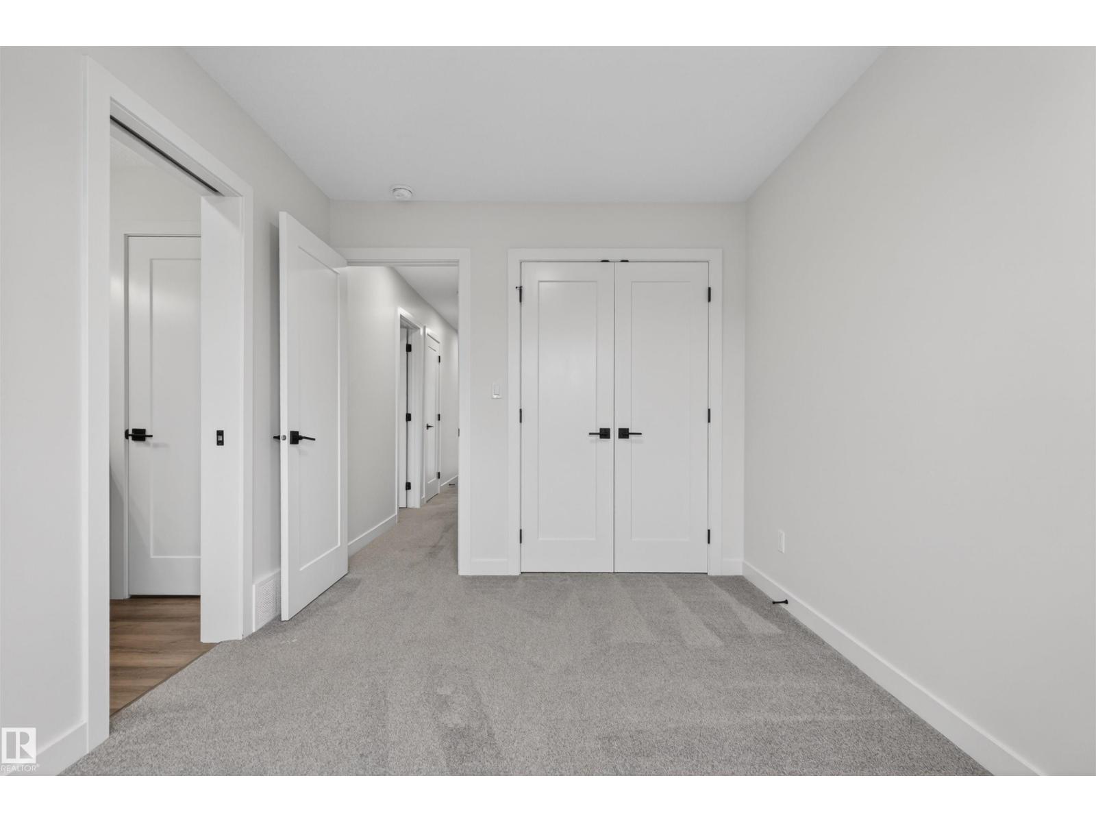 2937 COUGHLAN GR SW, Edmonton