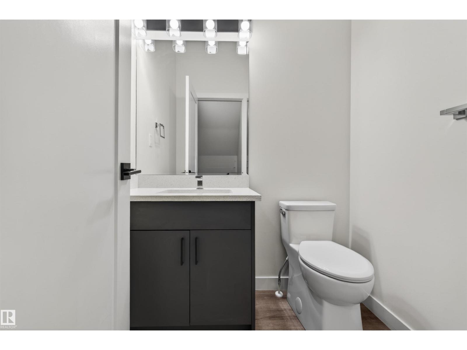 2937 COUGHLAN GR SW, Edmonton