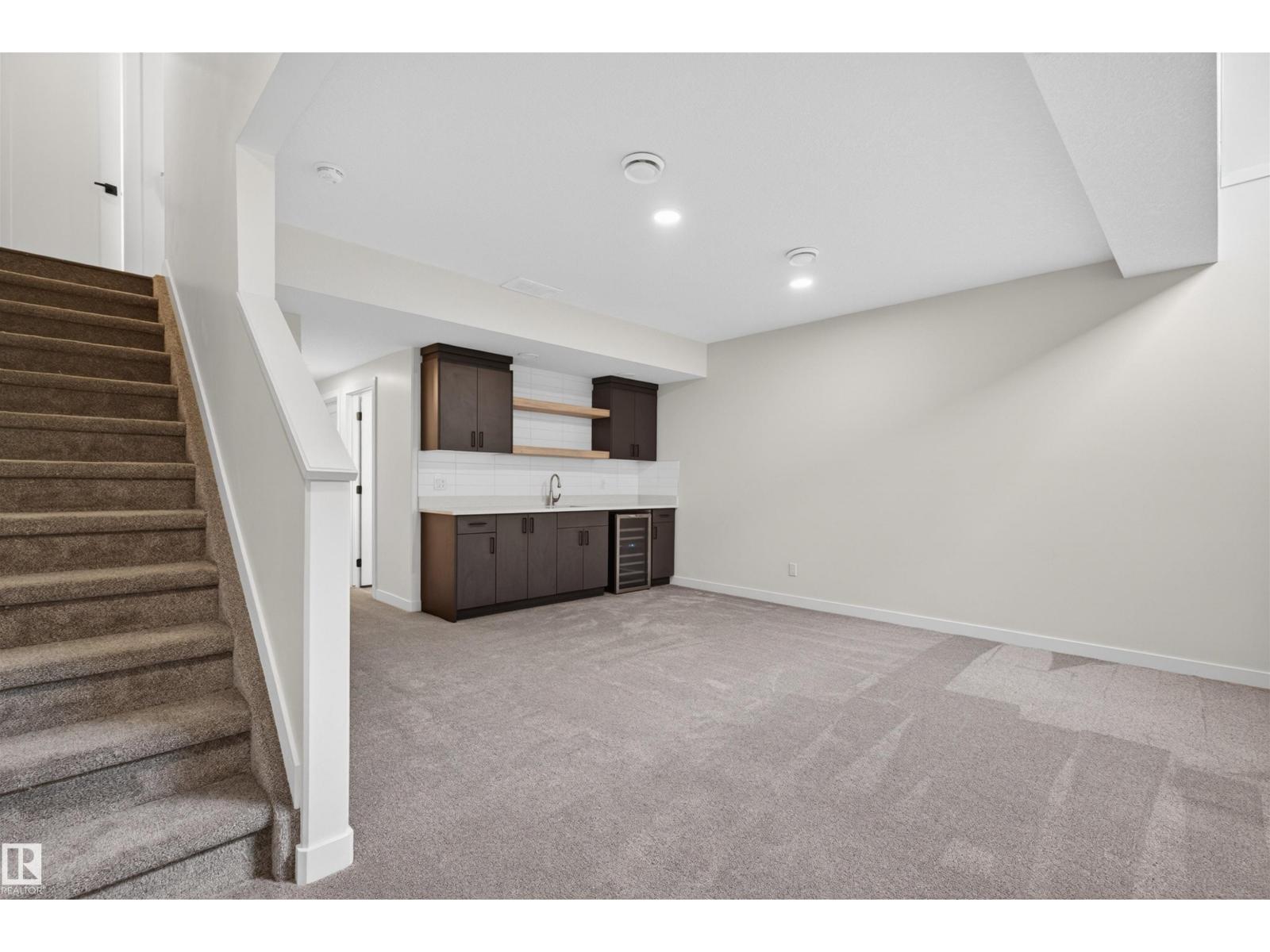 2937 COUGHLAN GR SW, Edmonton
