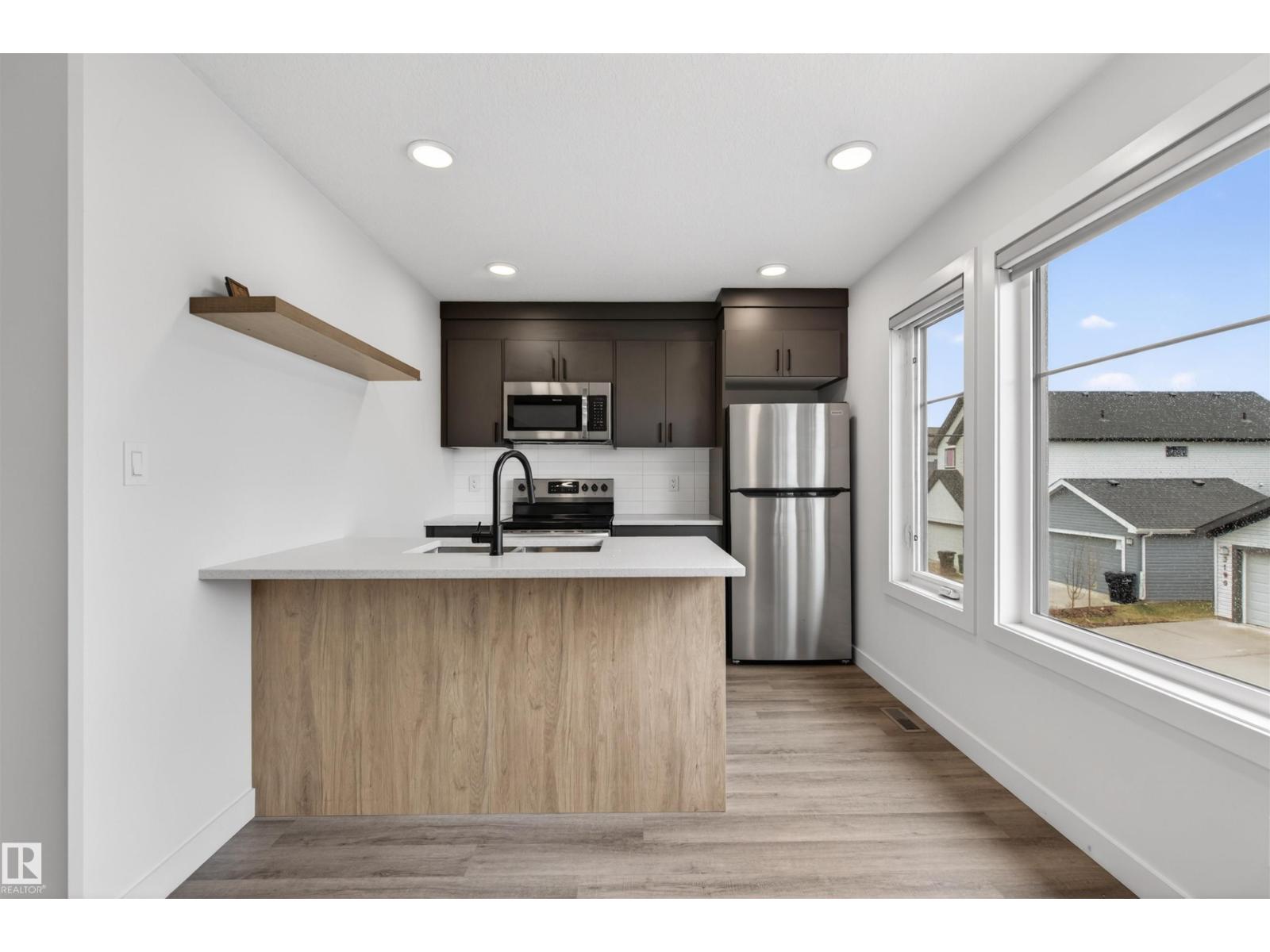 2937 COUGHLAN GR SW, Edmonton