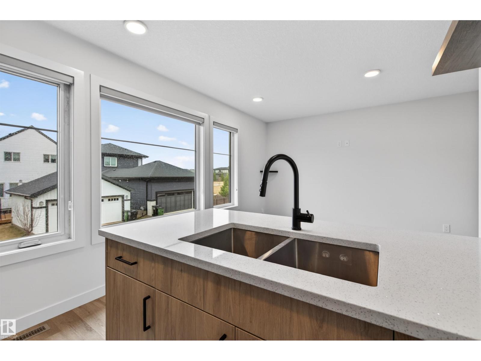 2937 COUGHLAN GR SW, Edmonton