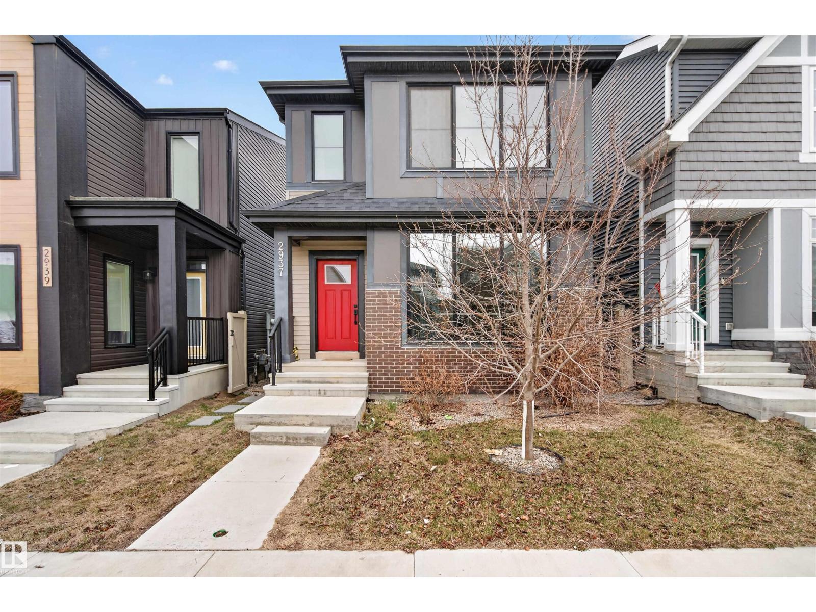 2937 COUGHLAN GR SW, Edmonton