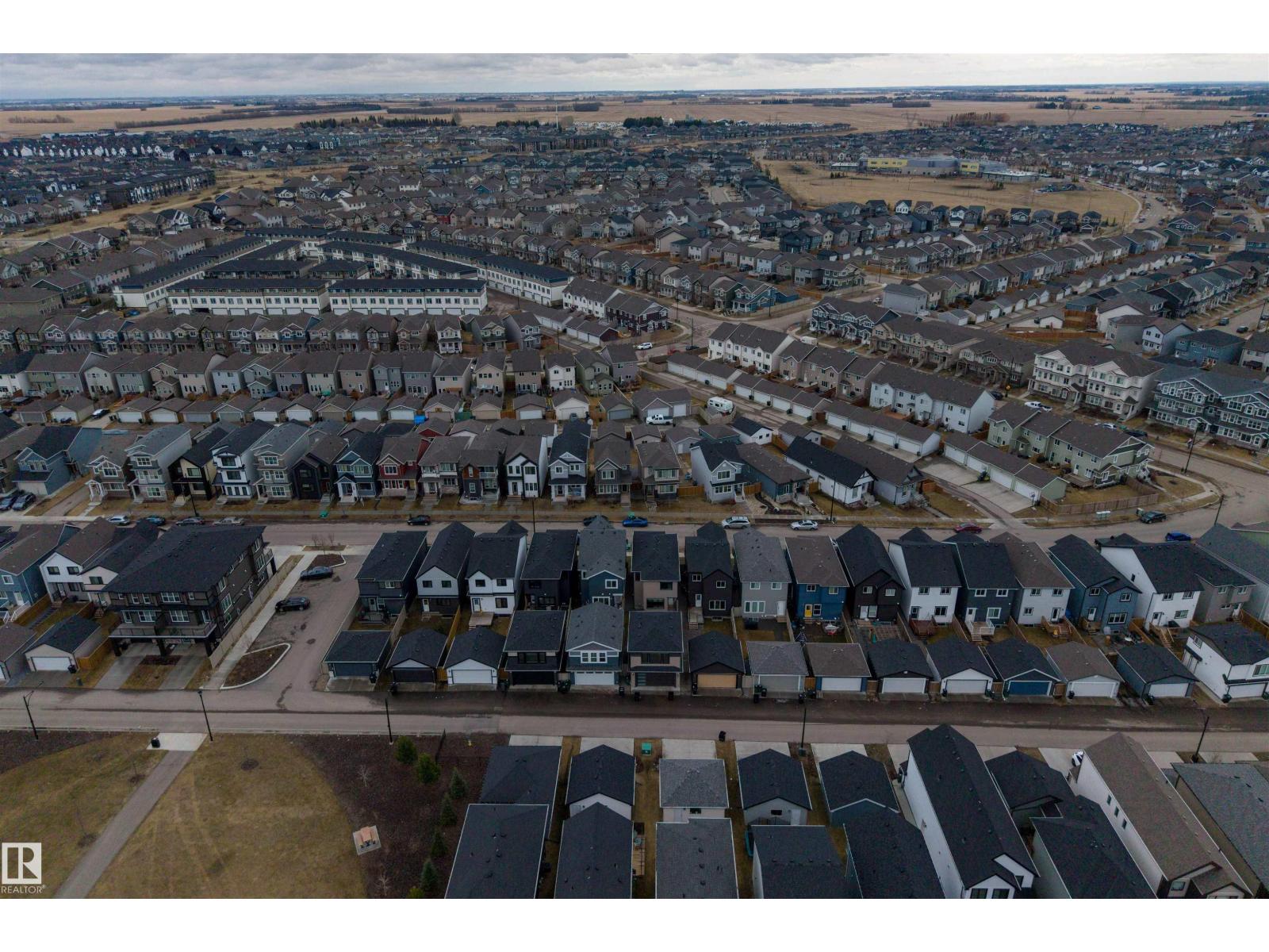 2937 COUGHLAN GR SW, Edmonton