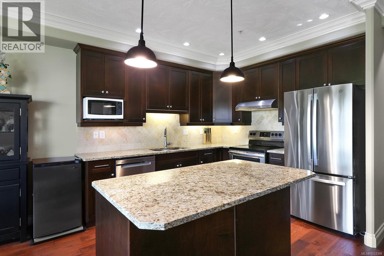 #435 3666 Royal Vista Way - 12