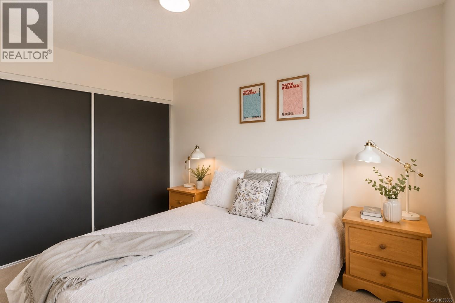 #13 285 Harewood Rd - 12