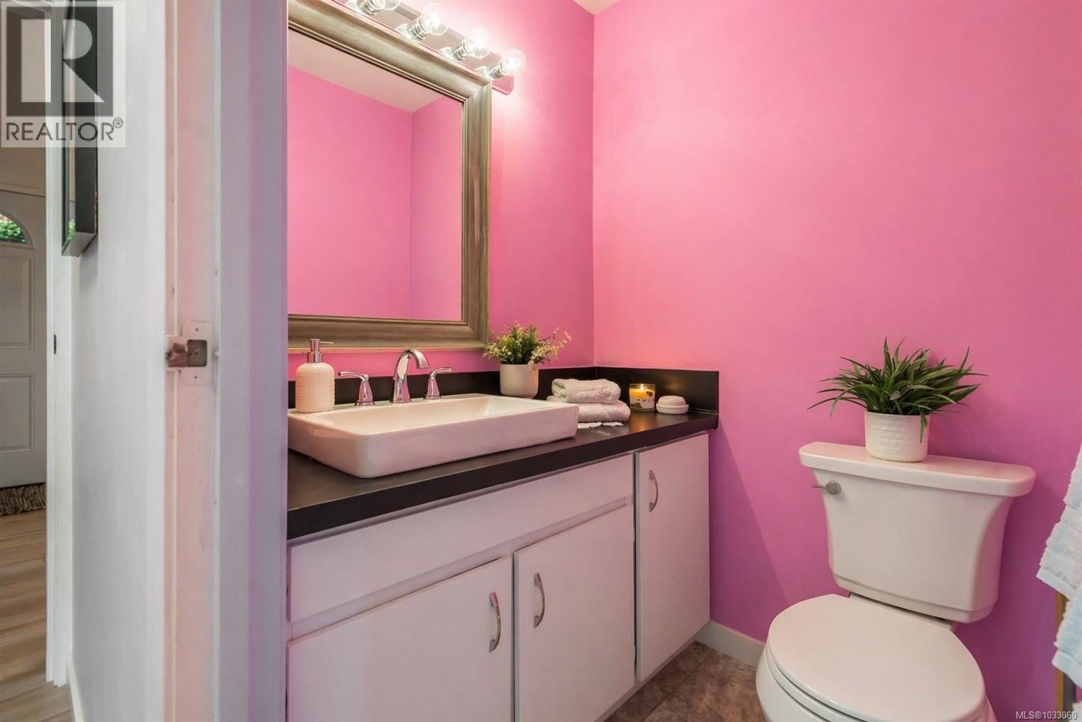 #13 285 Harewood Rd - 5