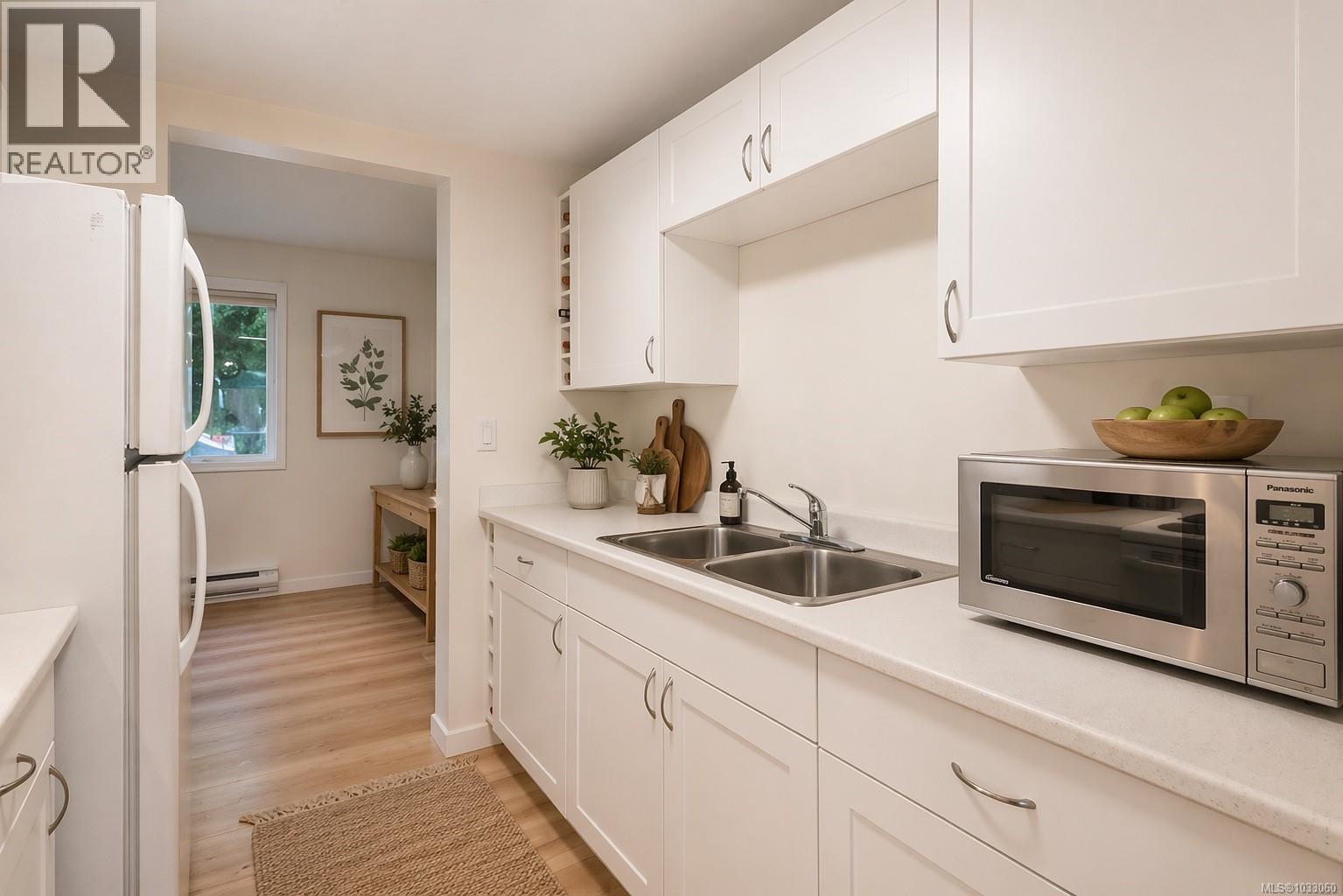 #13 285 Harewood Rd - 8