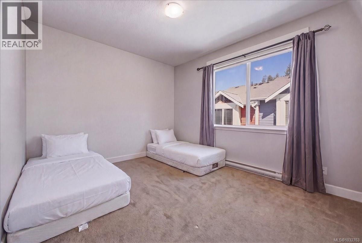 #112 6057 DOUMONT Rd - 11