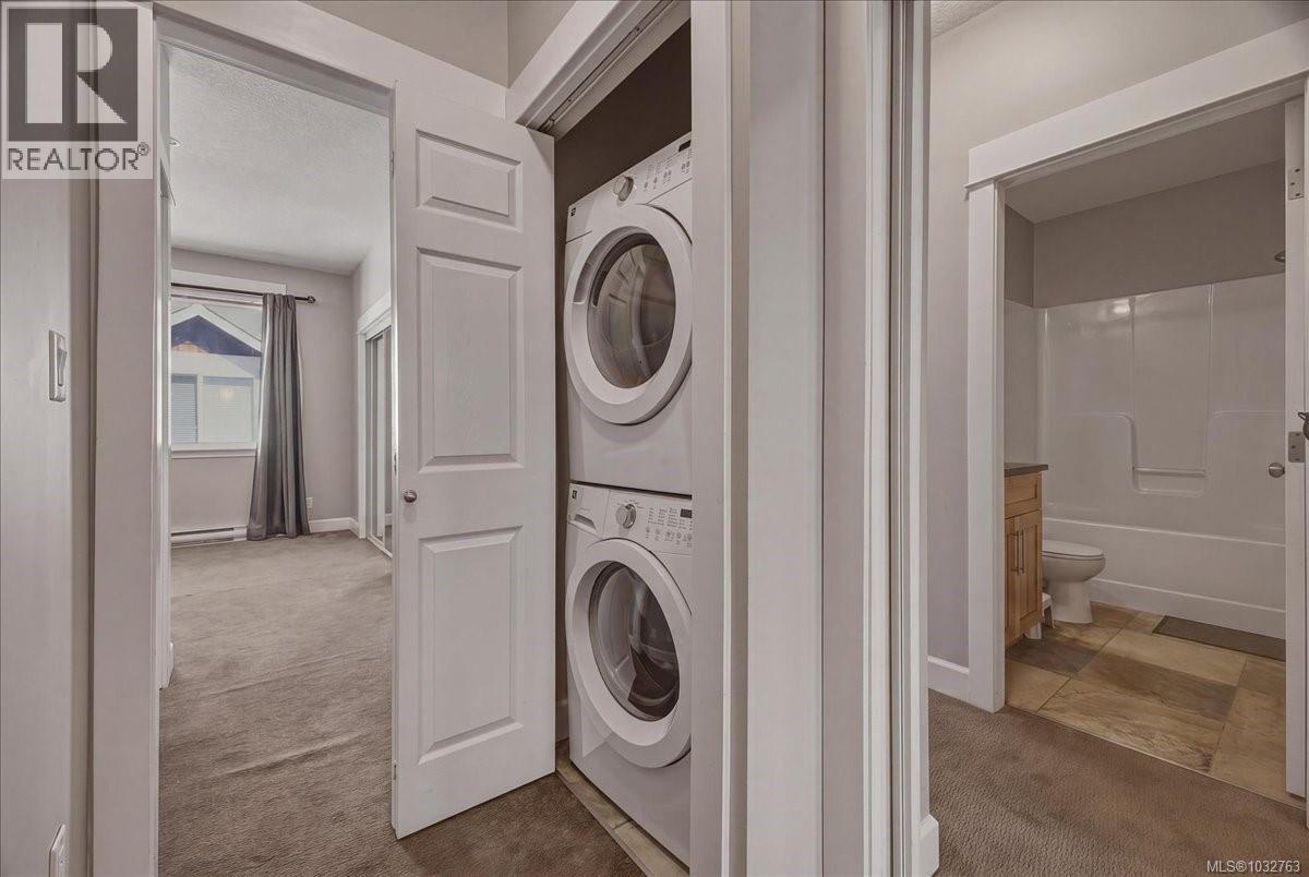 #112 6057 DOUMONT Rd - 17