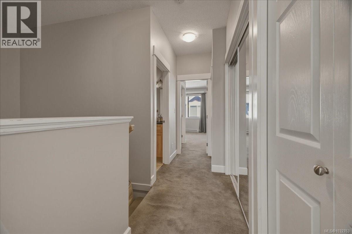 #112 6057 DOUMONT Rd - 19