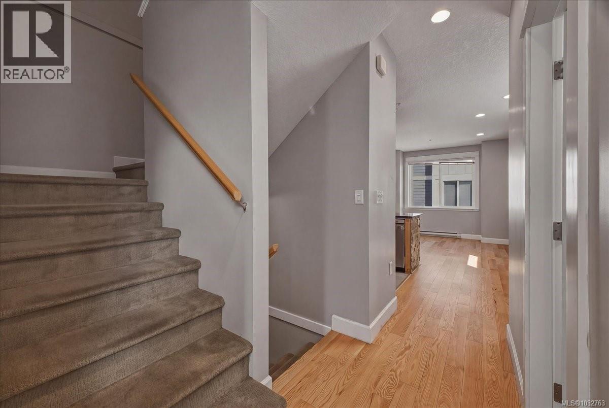 #112 6057 DOUMONT Rd - 20