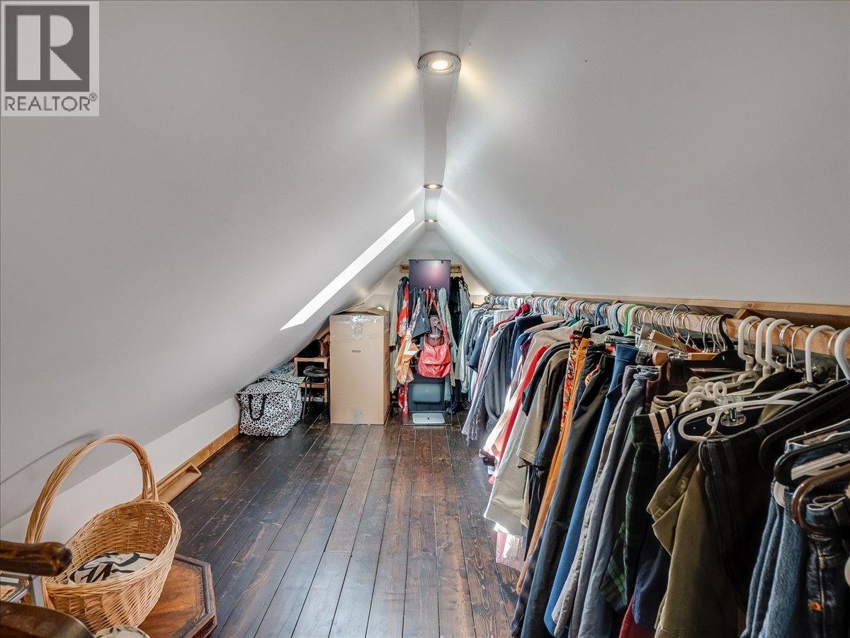 519 Carbonate Street - 33