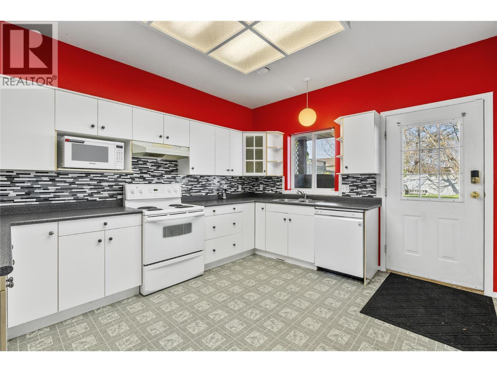  970 Maygard Road, Kelowna