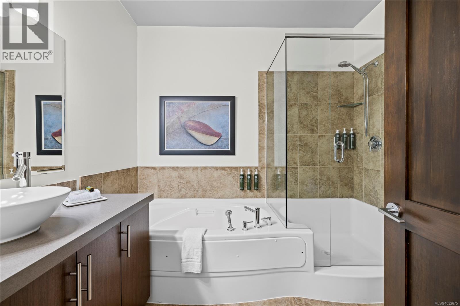 #114 1175 Resort Dr - 17