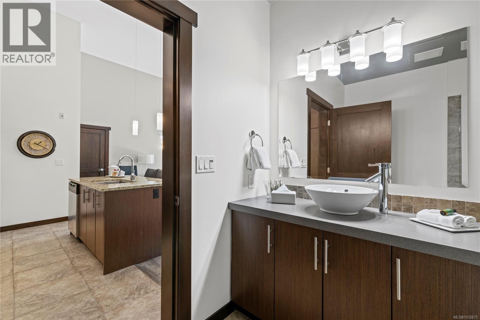 #114 1175 Resort Dr - 19