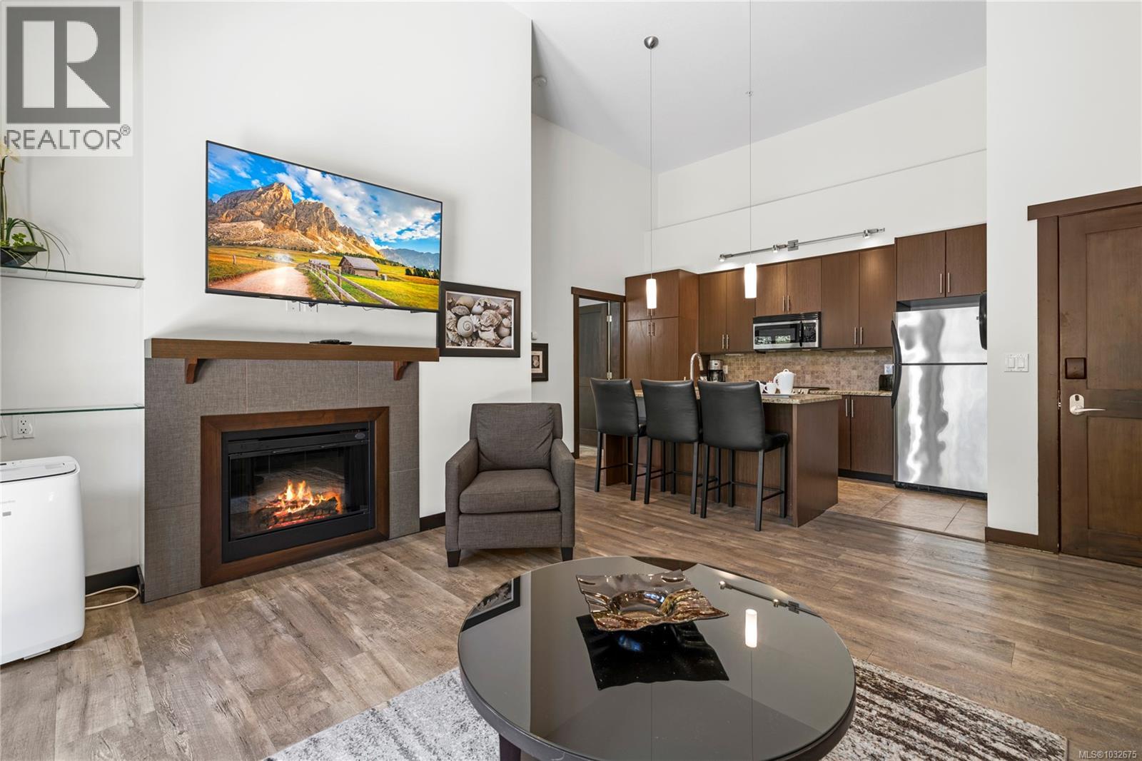 #114 1175 Resort Dr - 8