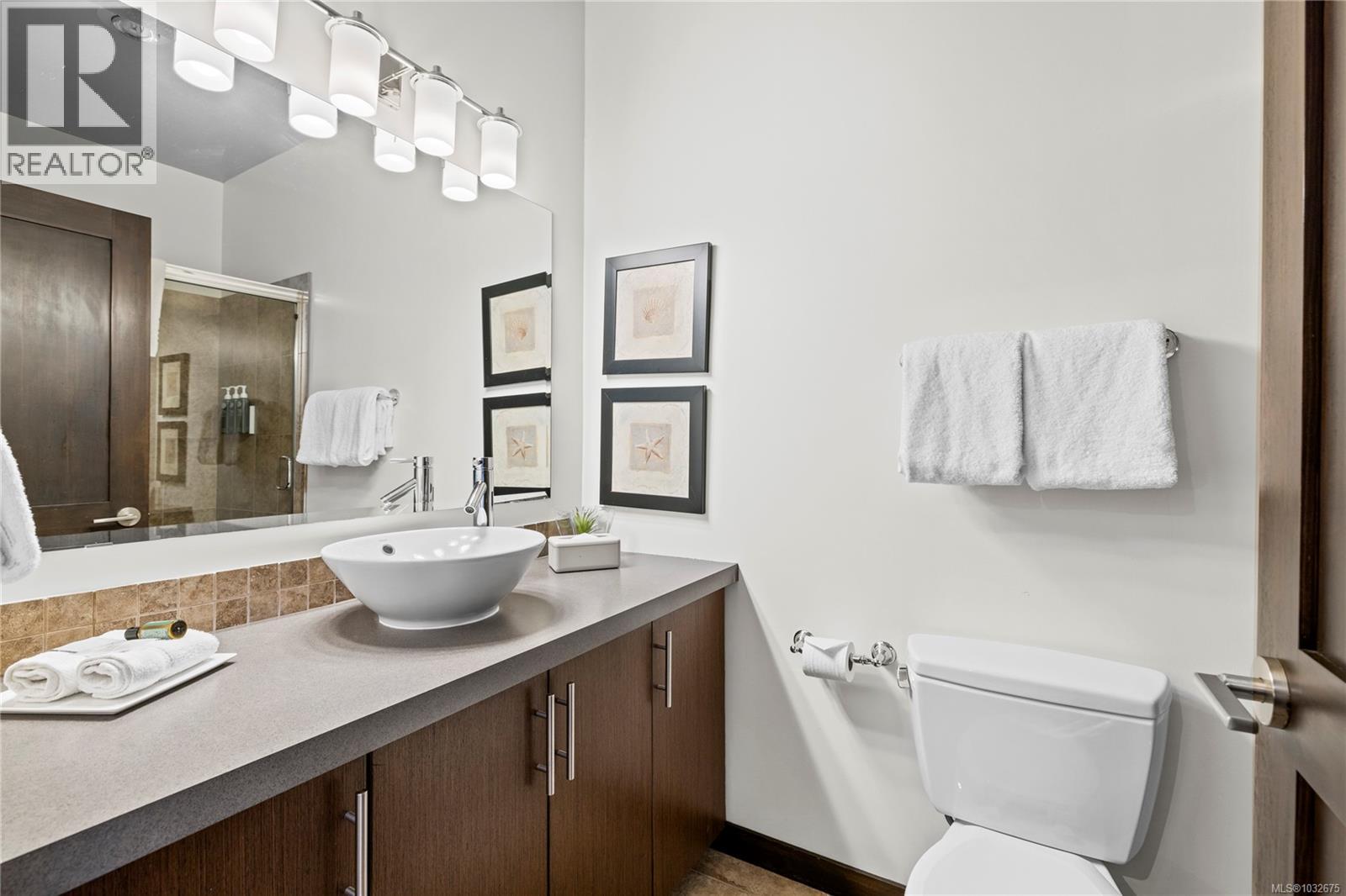 #114 1175 Resort Dr - 27