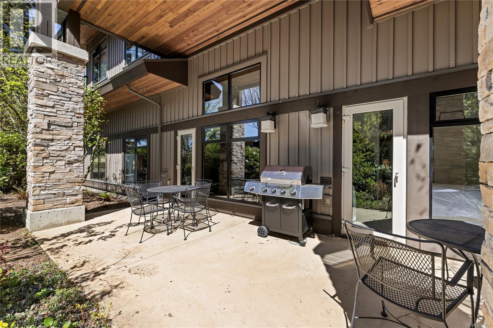 #114 1175 Resort Dr - 28