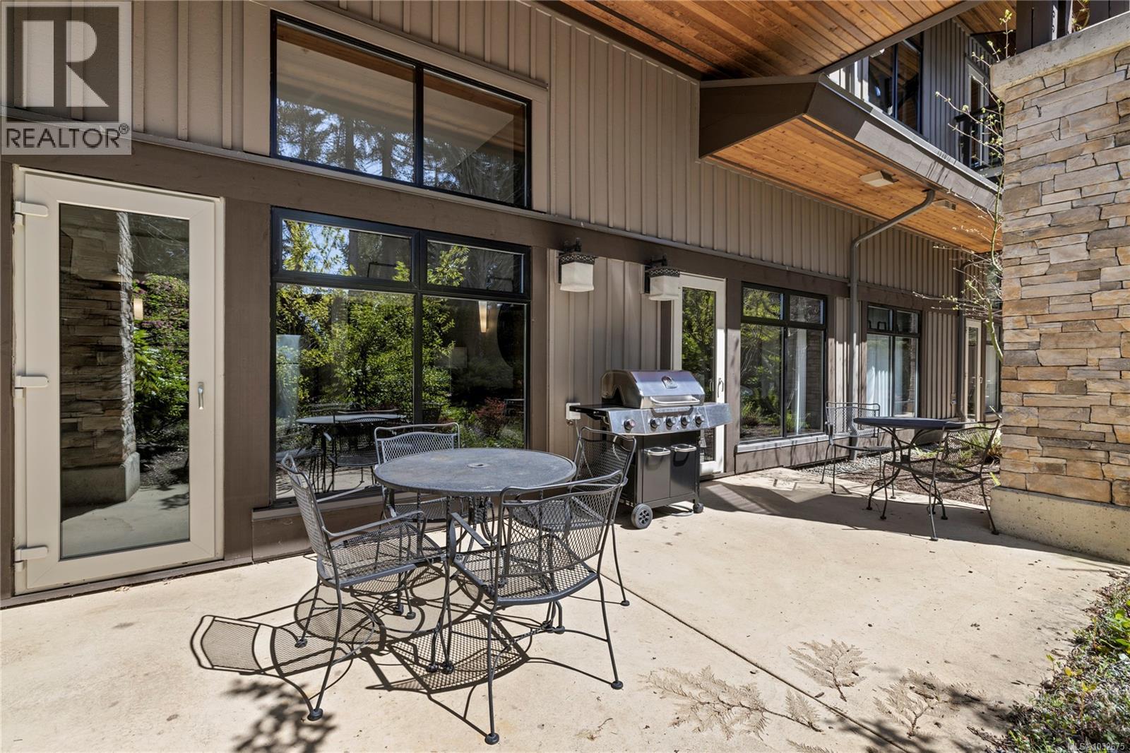 #114 1175 Resort Dr - 29