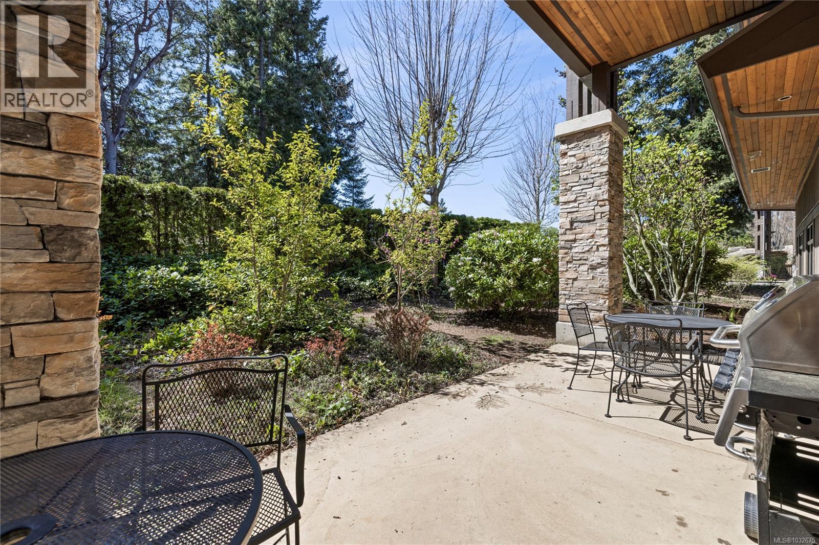 #114 1175 Resort Dr - 31