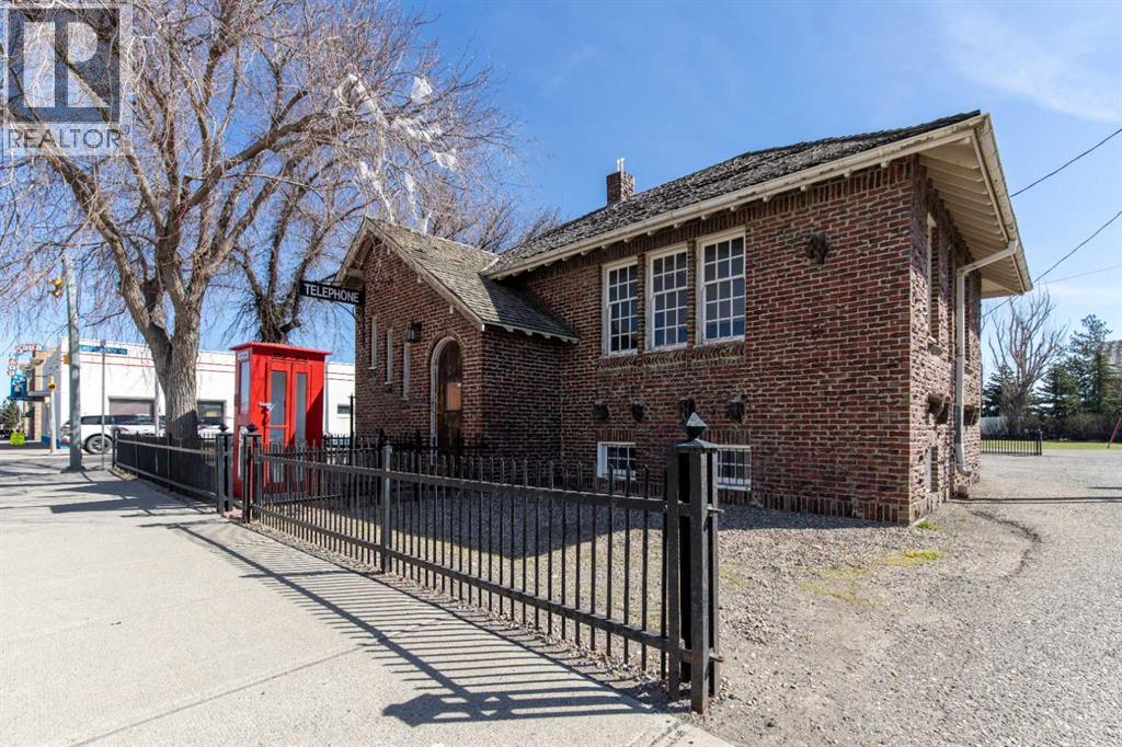 2224 2 Avenue — photo 44