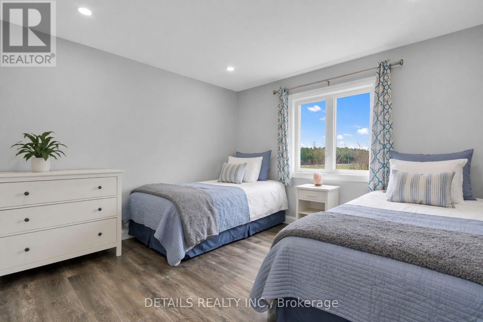 2nd bedroom in main level