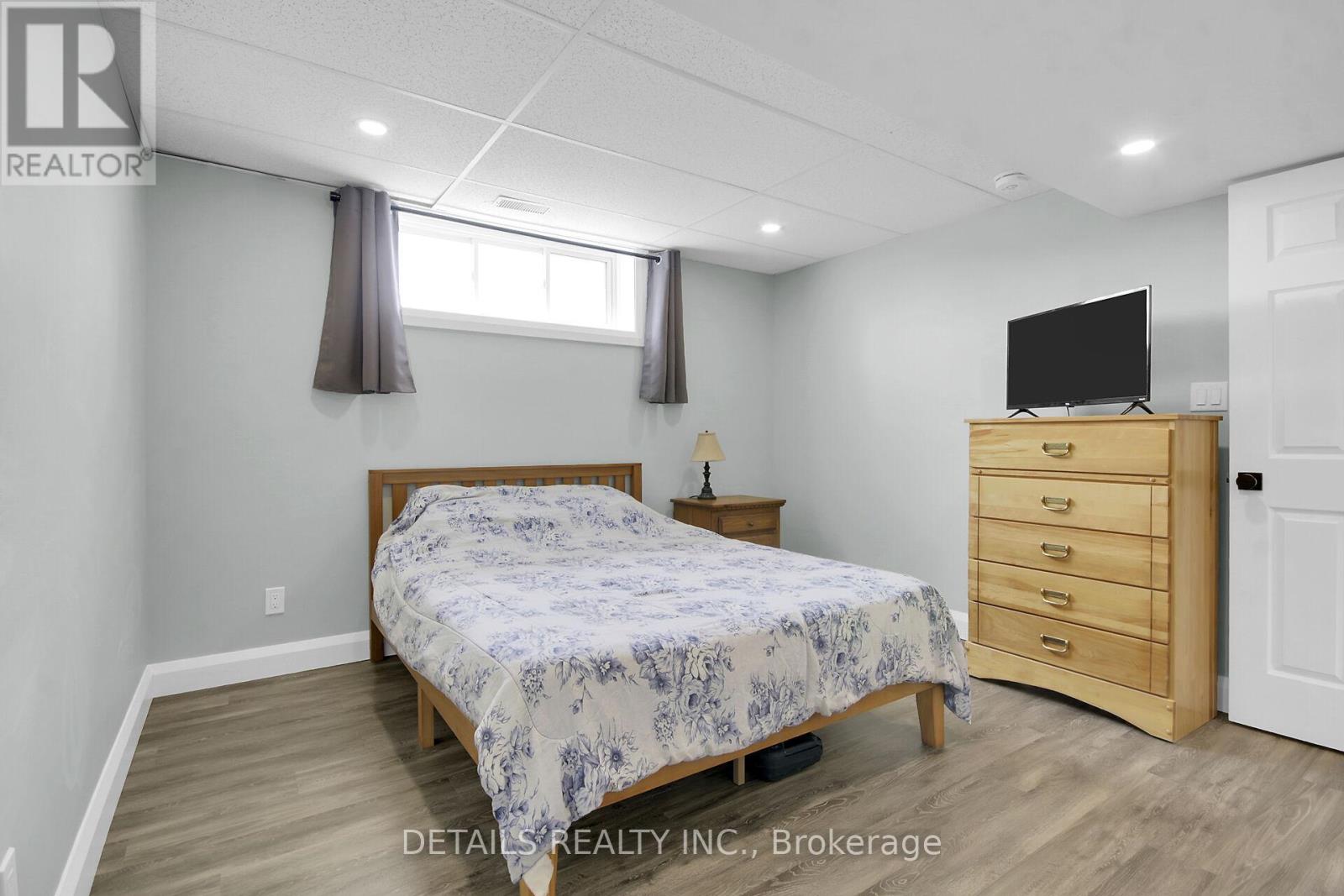 1408 MERKLEY ROAD — photo 32