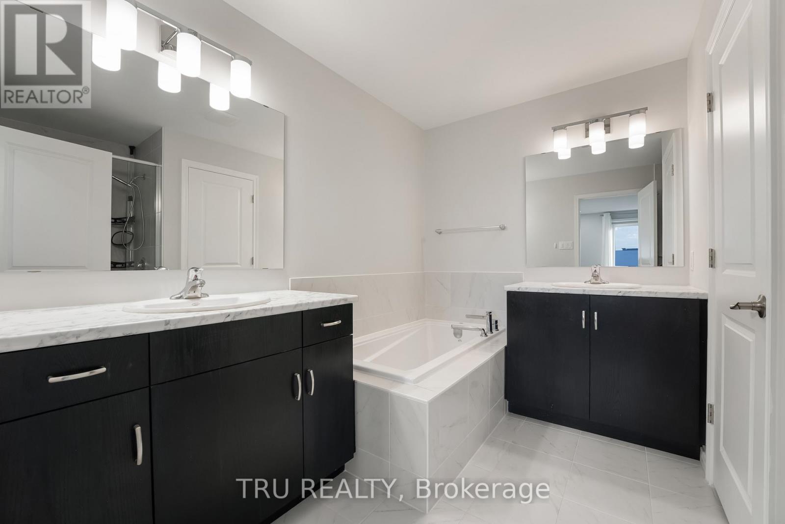 1 STOKES DRIVE — photo 31