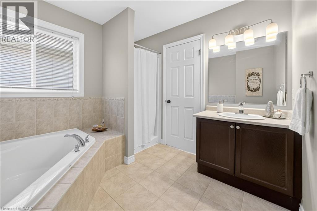 21 MULLIN Drive - 25