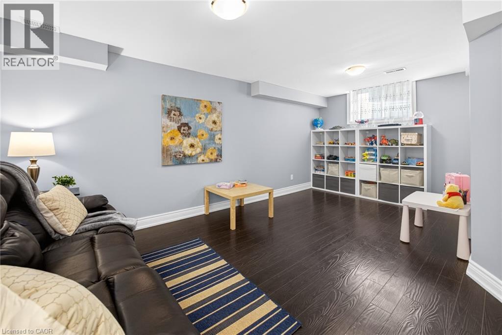21 MULLIN Drive - 35