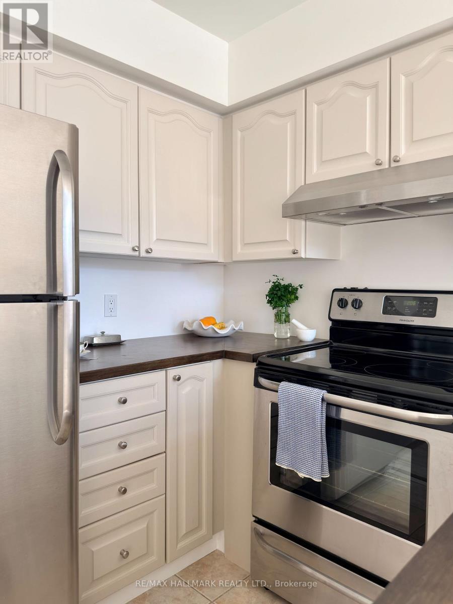 #2705 27 SUDBURY STREET - 2
