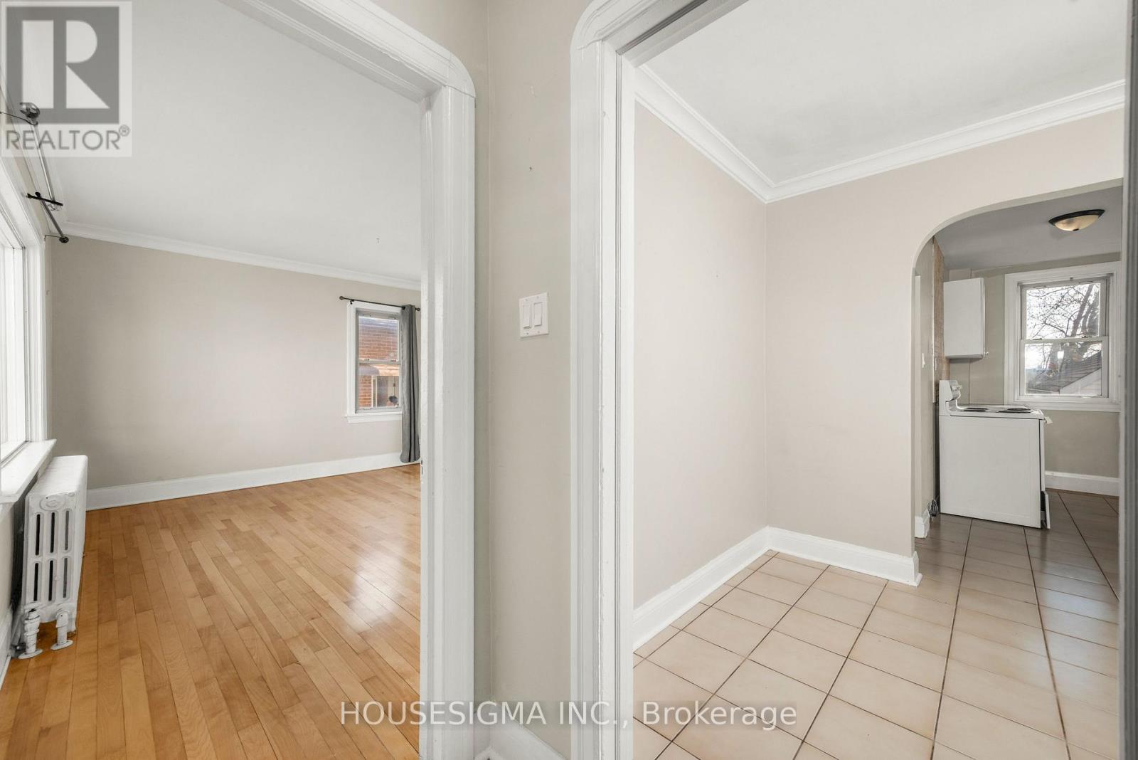 301 GIBBONS STREET - 12