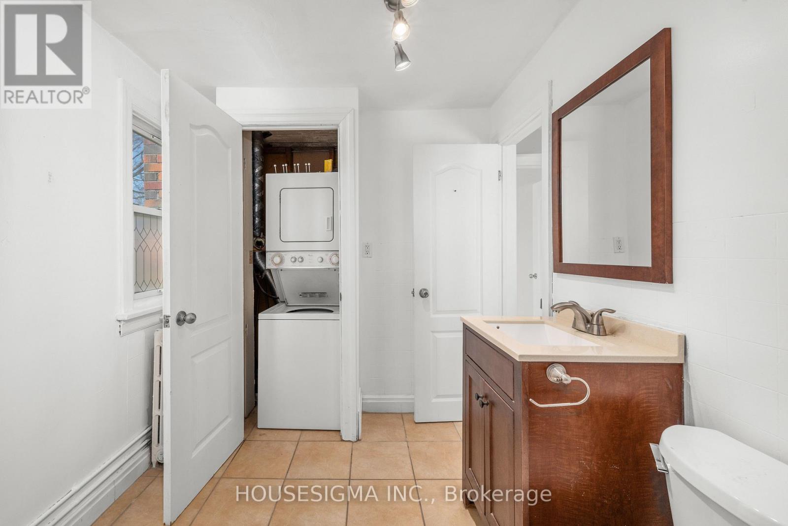 301 GIBBONS STREET - 22