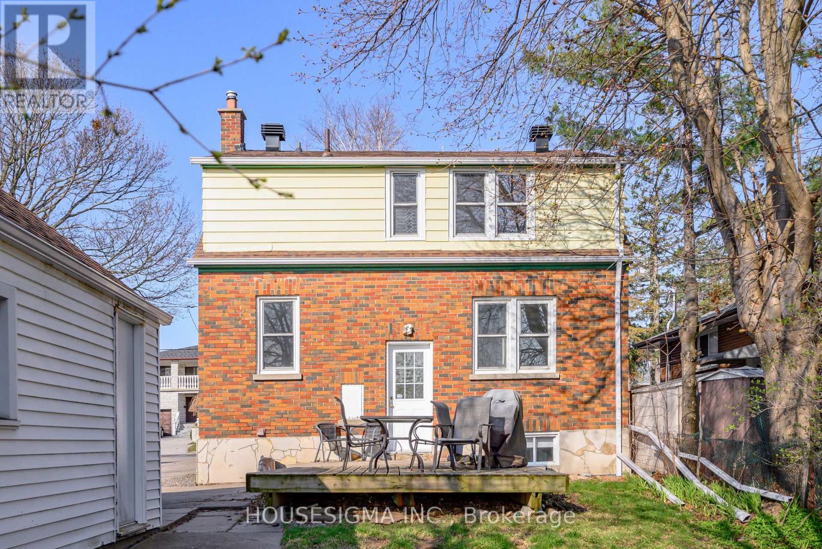 301 GIBBONS STREET - 25