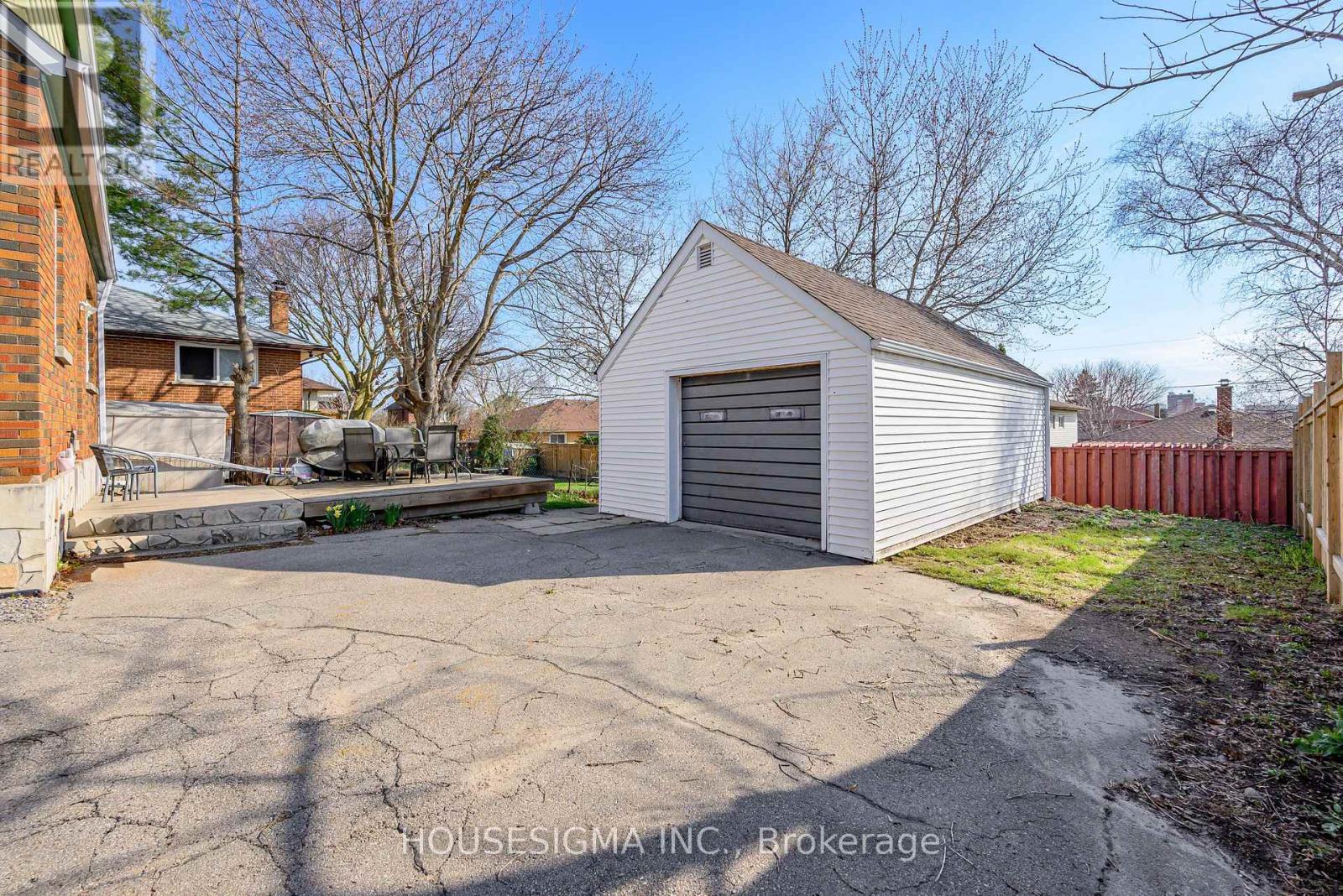 301 GIBBONS STREET - 28