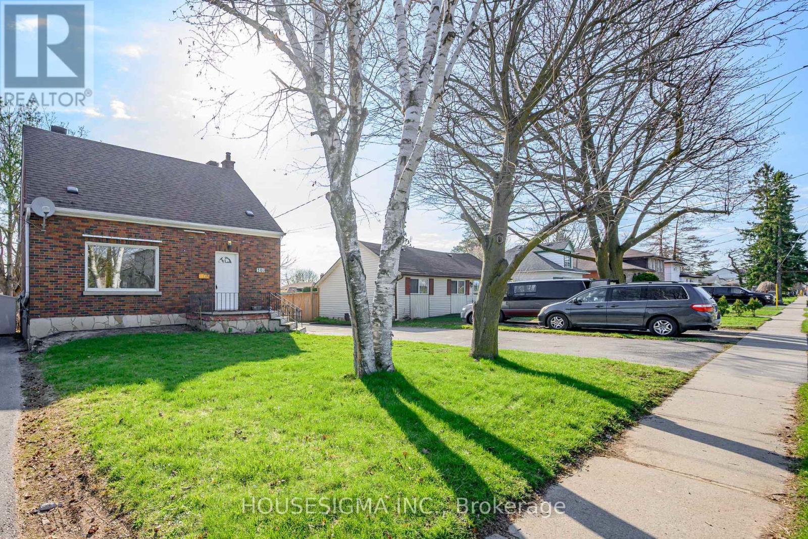 301 GIBBONS STREET - 29
