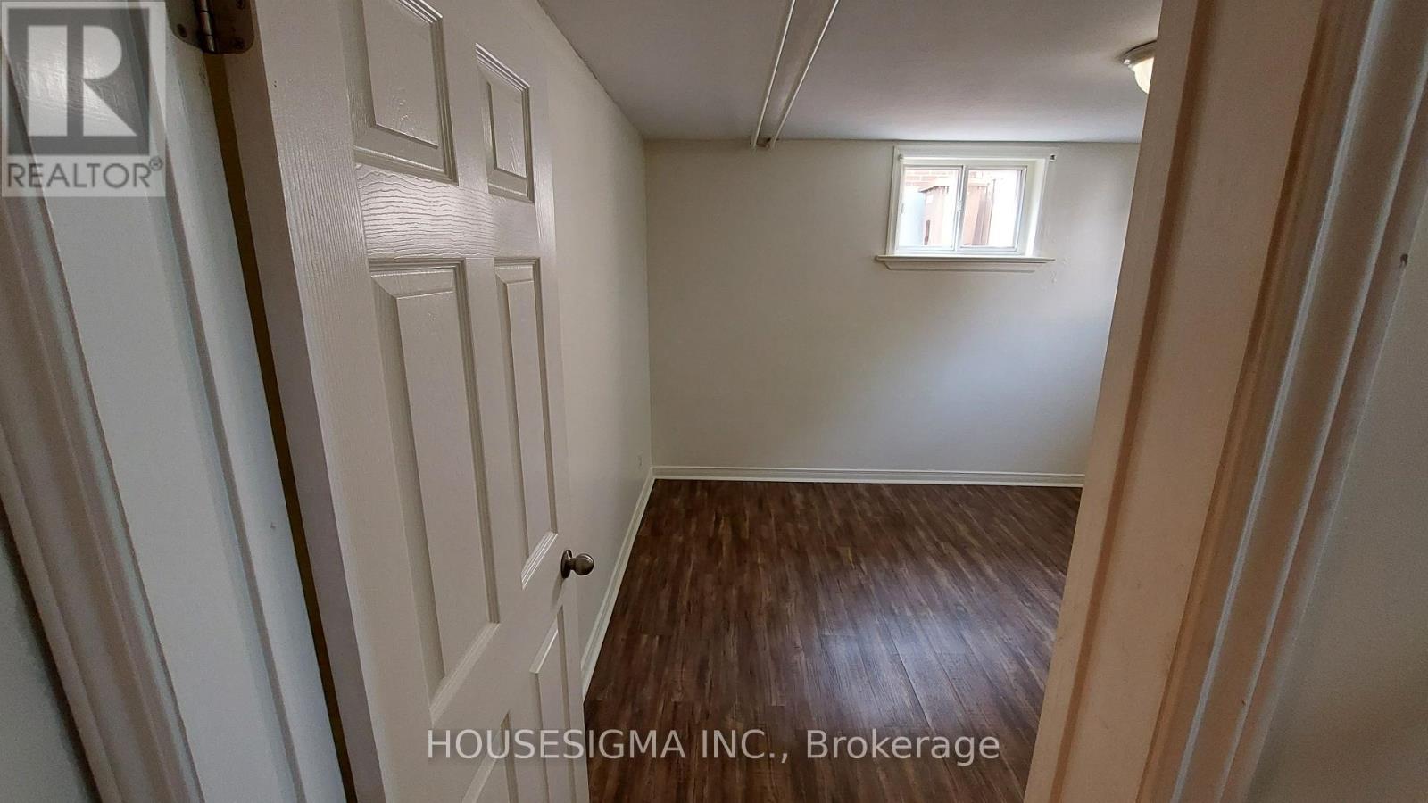 301 GIBBONS STREET - 41