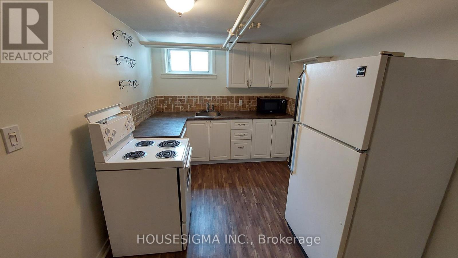 301 GIBBONS STREET - 45