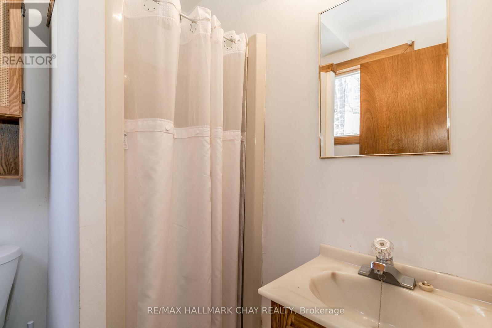 176 FARLAIN LAKE ROAD E - 23