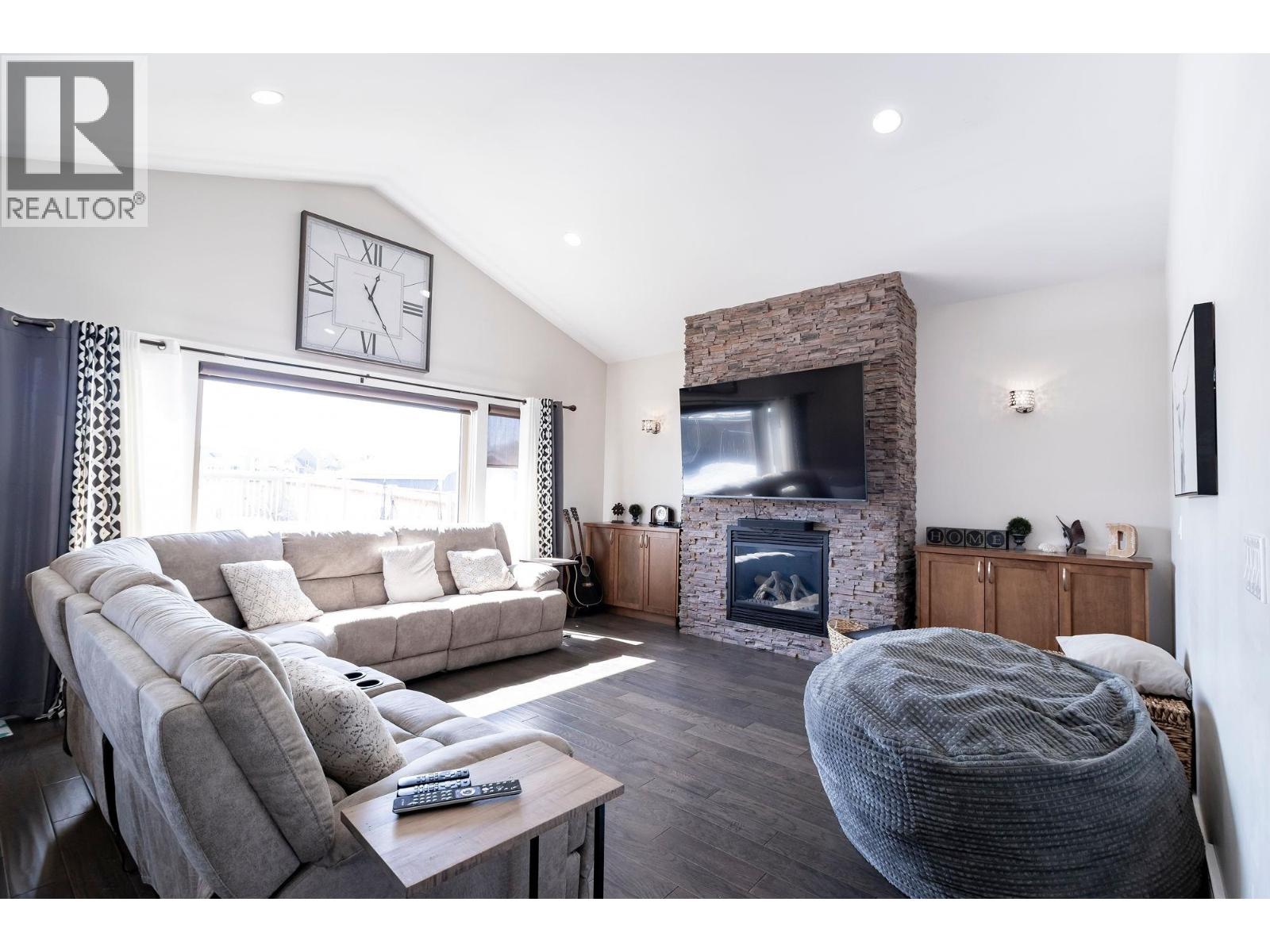 10327 117 AVENUE - 4