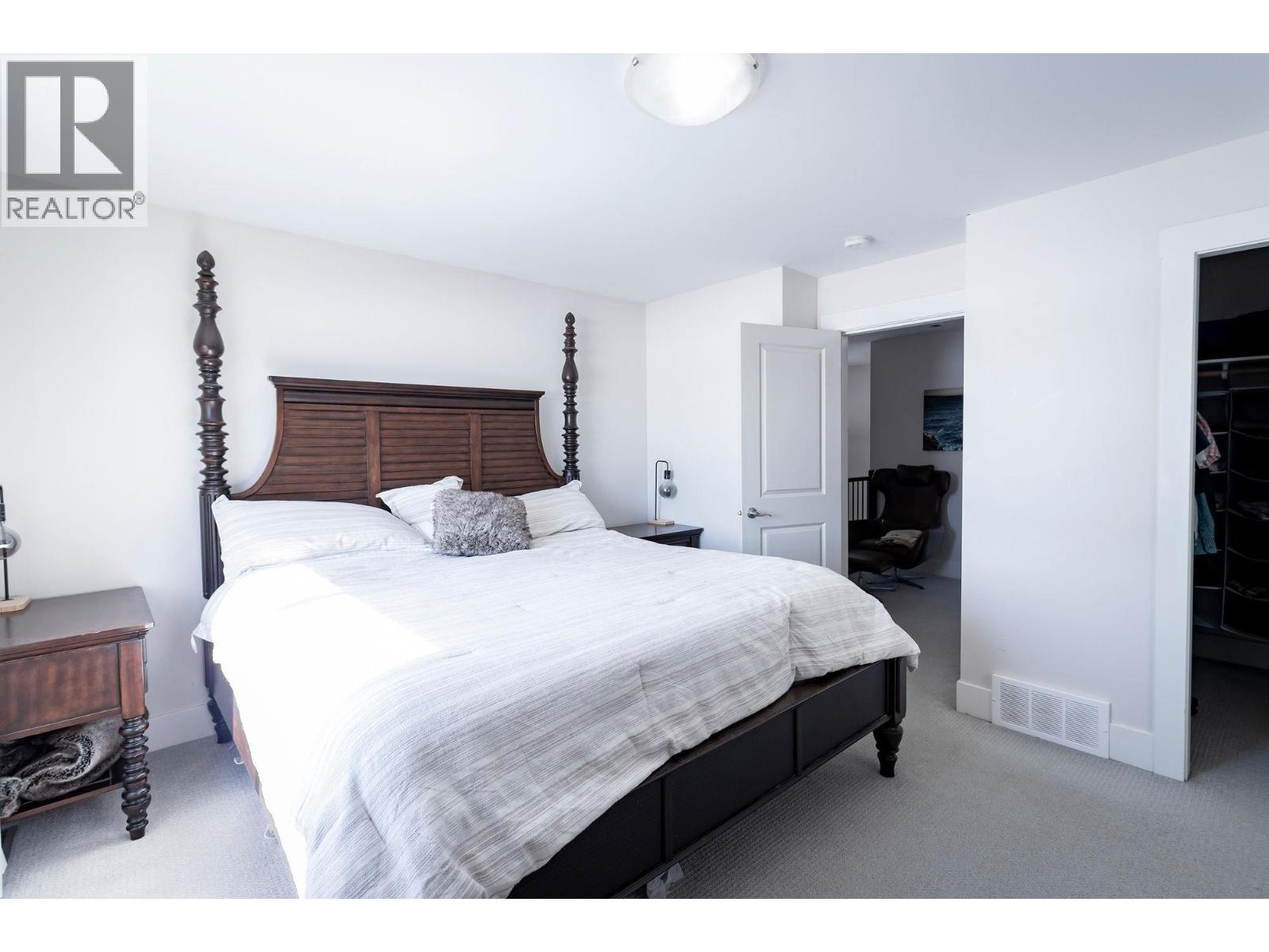 10327 117 AVENUE - 17