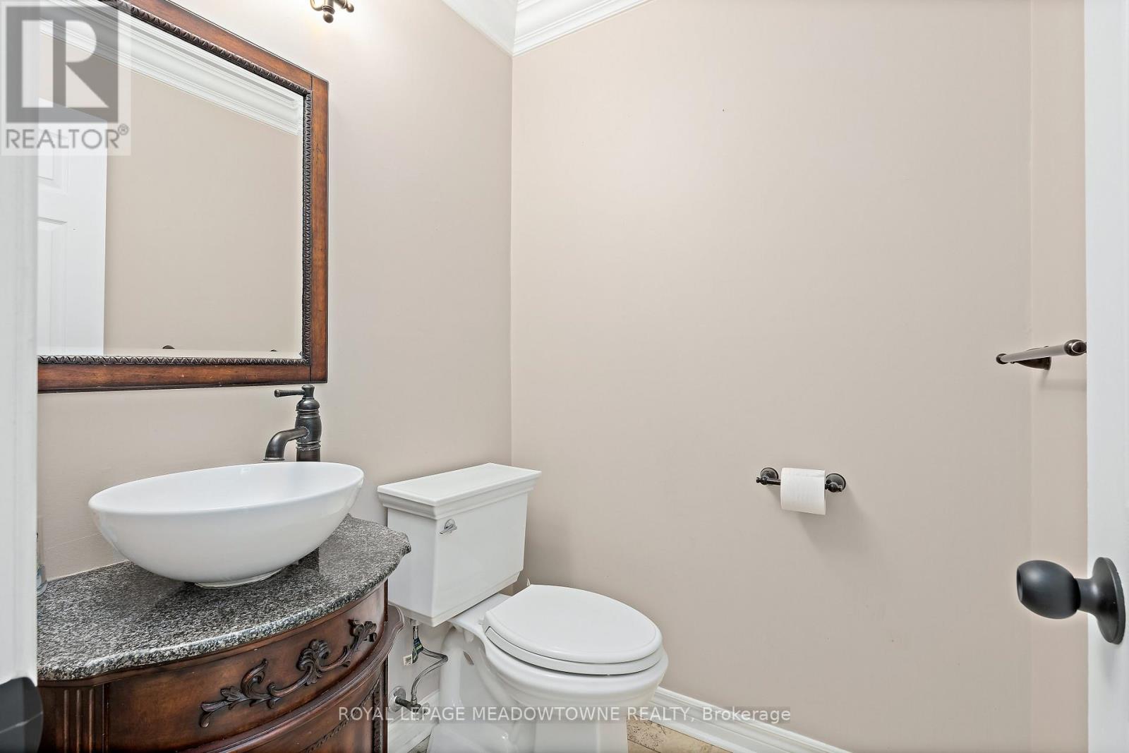 29 HAMILTON CRESCENT — photo 23