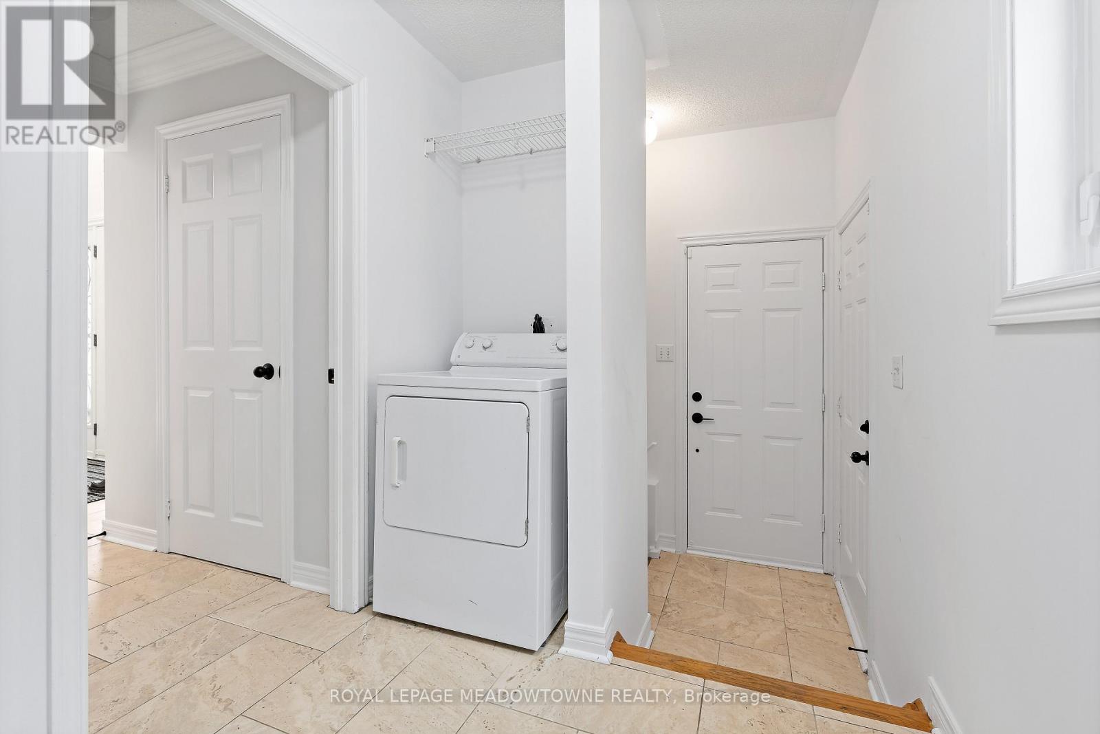 29 HAMILTON CRESCENT — photo 24